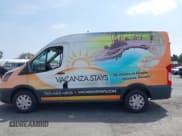 ✅ 2020 Ford Transit Cargo • VIN: 1FTYE1C89LKB18309 • Lot: 42086954. Wystawiony na IAAI z przebiegiem 44 937 mil. Bezpłatny archiwum sprzedaży aukcyjnych z USA i szczegółowy raport historii pojazdu na DreamBid. Zdjęcie 15.