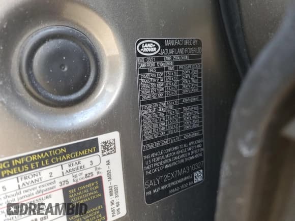 ✅ 2021 Land Rover Range Rover Velar R-Dynamic S • VIN: SALYT2EX7MA310327 • Лот: 50198615. Опубликован ранее на Copart с пробегом Не указан. Бесплатный доступ к архиву аукционных продаж из США и подробный отчёт об истории автомобиля на DreamBid. Изображение 14.