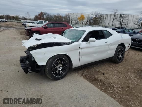 ✅ 2019 Dodge Challenger SXT • VIN: 2C3CDZGG2KH529493 • Lot: 91109685. Wystawiony na Copart z przebiegiem 53 924 mil. Bezpłatny archiwum sprzedaży aukcyjnych z USA i szczegółowy raport historii pojazdu na DreamBid. Zdjęcie 1.
