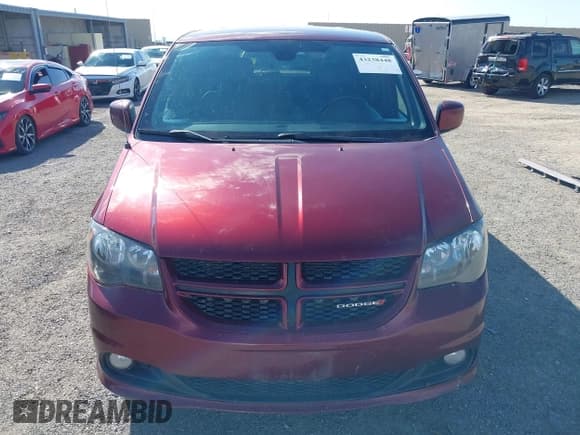 ✅ 2019 Dodge Grand Caravan GT • VIN: 2C4RDGEG2KR768629 • Лот: 43238448. Опубликован ранее на IAAI с пробегом 217 755 миль. Бесплатный доступ к архиву аукционных продаж из США и подробный отчёт об истории автомобиля на DreamBid. Изображение 13.