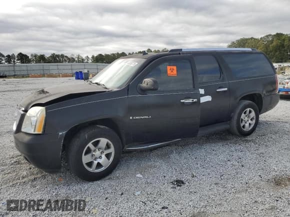 ✅ 2007 GMC Yukon XL • VIN: 1GKFK66877J248131 • Lot: 82358775. Wystawiony na Copart z przebiegiem Nie podano. Bezpłatny archiwum sprzedaży aukcyjnych z USA i szczegółowy raport historii pojazdu na DreamBid. Zdjęcie 1.