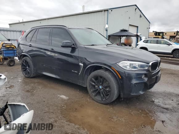✅ 2018 BMW X5 xDrive35i • VIN: 5UXKR0C59J0Y01256 • Lot: 92214635. Listed on Copart with 195,720 mi. Free auction sales archive from the USA and detailed vehicle history report at DreamBid. Image 4.