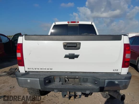 ✅ 2012 Chevrolet Silverado 2500HD LTZ • VIN: 1GC1KYE85CF175082 • Lot: 43259325. Listed on IAAI with Not provided. Free auction sales archive from the USA and detailed vehicle history report at DreamBid. Image 16.