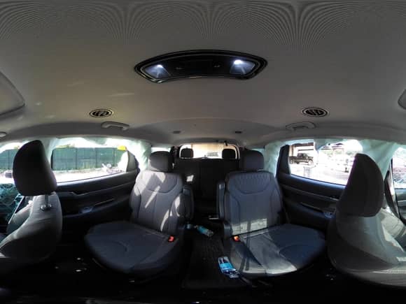 2020 Hyundai Palisade SEL с VIN KM8R2DHE3LU071047, выставлен на аукционе IAAI как лот 43223246 с пробегом 77 682 миль миль и . История ставок и продаж доступна на DreamBid. Изображение 19.