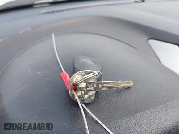 ✅ 2014 Hyundai Elantra SE • VIN: 5NPDH4AE1EH497890 • Lot: 43301486. Listed on IAAI with 230,734 mi. Free auction sales archive from the USA and detailed vehicle history report at DreamBid. Image 11.