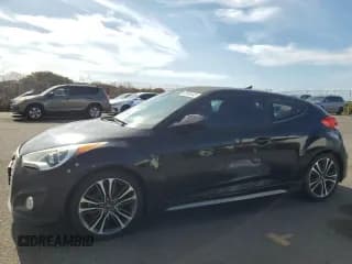 ✅ 2016 Hyundai Veloster Turbo • VIN: KMHTC6AE6GU263562 • Lot: 62899445. Wystawiony na Copart z przebiegiem 88 545 mil. Bezpłatny archiwum sprzedaży aukcyjnych z USA i szczegółowy raport historii pojazdu na DreamBid. Zdjęcie 1.