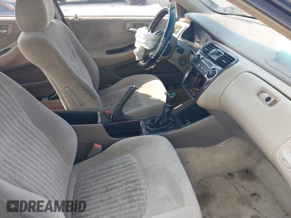 ✅ 2000 Honda Accord SE • VIN: 1HGCG5676YA067171 • Lot: 42800745. Listed on IAAI with 167,169 mi. Free auction sales archive from the USA and detailed vehicle history report at DreamBid. Image 5.