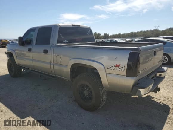 ✅ 2003 Chevrolet Silverado 2500HD LS • VIN: 1GCHK23153F182454 • Lot: 71833975. Listed on Copart with 225,060 mi. Free auction sales archive from the USA and detailed vehicle history report at DreamBid. Image 2.