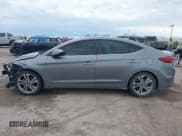 ✅ 2017 Hyundai Elantra SE • VIN: KMHD84LFXHU153888 • Lot: 42344724. Wystawiony na IAAI z przebiegiem 152 769 mil. Bezpłatny archiwum sprzedaży aukcyjnych z USA i szczegółowy raport historii pojazdu na DreamBid. Zdjęcie 15.