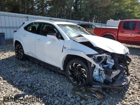 ✅ 2022 Lexus UX 250h F Sport • VIN: JTHR9JBH0N2061039 • Lot: 70824725. Listed on Copart with 39,154 mi. Free auction sales archive from the USA and detailed vehicle history report at DreamBid. Image 4.
