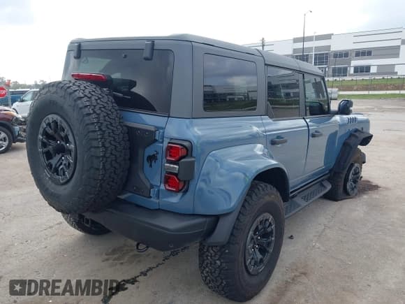 ✅ 2024 Ford Bronco Raptor • VIN: 1FMEE0RR1RLA50535 • Lot: 43545315. Listed on IAAI with 4,965 mi. Free auction sales archive from the USA and detailed vehicle history report at DreamBid. Image 4.