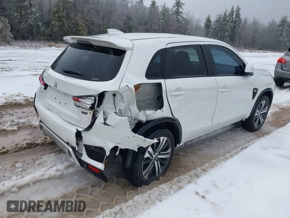 ✅ 2020 Mitsubishi Outlander ES • VIN: JA4AR3AU1LU007222 • Lot: 30932433. Listed on IAAI with 11,279 mi. Free auction sales archive from the USA and detailed vehicle history report at DreamBid. Image 4.