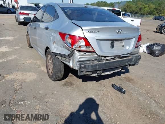 2012 Hyundai Accent GLS z VIN KMHCT4AE3CU093725, wystawiony jako IAAI lot #43476351 z przebiegiem 249 179 mil mil oraz . Historia ofert i sprzedaży dostępna na DreamBid. Obrazek 6.