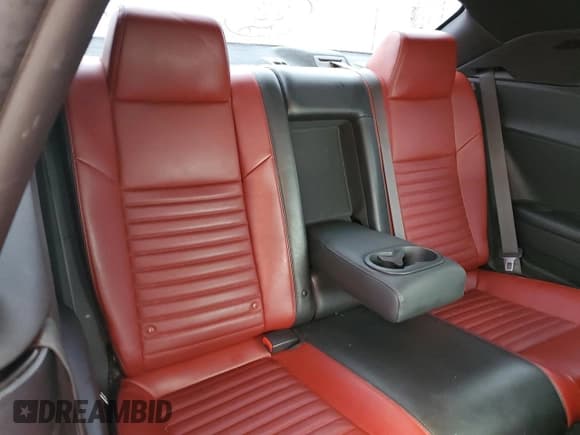 ✅ 2014 Dodge Challenger SXT • VIN: 2C3CDYAG5EH260655 • Lot: 85482214. Wystawiony na Copart z przebiegiem 74 145 mil. Bezpłatny archiwum sprzedaży aukcyjnych z USA i szczegółowy raport historii pojazdu na DreamBid. Zdjęcie 10.