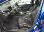 ✅ 2017 Chevrolet Volt LT • VIN: 1G1RA6S52HU112053 • Lot: 66568164. Wystawiony na Copart z przebiegiem 59 552 mil. Bezpłatny archiwum sprzedaży aukcyjnych z USA i szczegółowy raport historii pojazdu na DreamBid. Zdjęcie 7.