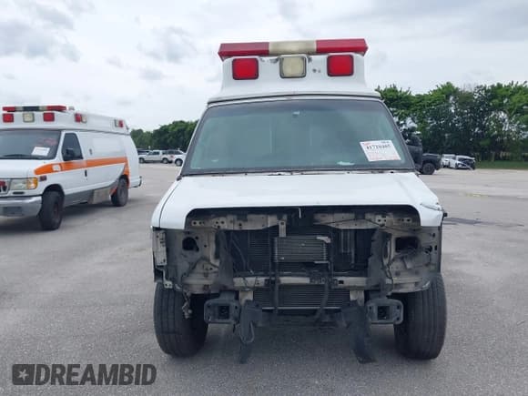 ✅ 2009 Ford E-Series Commercial • VIN: 1FDSS34PX9DA32550 • Лот: 41710405. Опубликован ранее на IAAI с пробегом 391 668 миль. Бесплатный доступ к архиву аукционных продаж из США и подробный отчёт об истории автомобиля на DreamBid. Изображение 12.