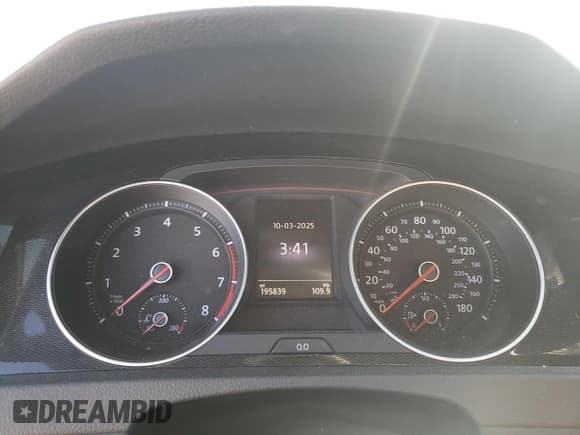 ✅ 2016 Volkswagen Golf GTI S • VIN: 3VW5T7AU3GM027222 • Lot: 85183075. Listed on Copart with 195,839 mi. Free auction sales archive from the USA and detailed vehicle history report at DreamBid. Image 9.