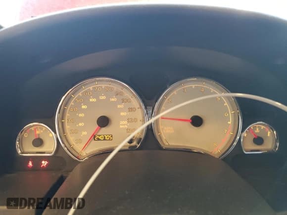 ✅ 2007 Saturn VUE V6 • VIN: 5GZCZ63407S868100 • Lot: 49594645. Wystawiony na Copart z przebiegiem 240 705 mil. Bezpłatny archiwum sprzedaży aukcyjnych z USA i szczegółowy raport historii pojazdu na DreamBid. Zdjęcie 9.