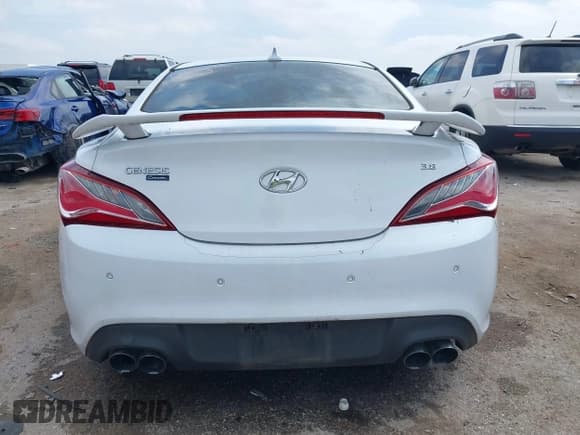 ✅ 2016 Hyundai Genesis Coupe Ultimate • VIN: KMHHU6KJ6GU133523 • Lot: 42174363. Wystawiony na IAAI z przebiegiem Nie podano. Bezpłatny archiwum sprzedaży aukcyjnych z USA i szczegółowy raport historii pojazdu na DreamBid. Zdjęcie 17.
