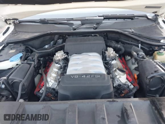 ✅ 2007 Audi Q7 Premium • VIN: WA1BV74L87D027015 • Lot: 39796183. Wystawiony na IAAI z przebiegiem 70 493 mil. Bezpłatny archiwum sprzedaży aukcyjnych z USA i szczegółowy raport historii pojazdu na DreamBid. Zdjęcie 10.