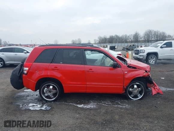 ✅ 2006 Suzuki Grand Vitara XSport • VIN: JS3TE944464100122 • Лот: 41526003. Опубликован ранее на IAAI с пробегом Не указан. Бесплатный доступ к архиву аукционных продаж из США и подробный отчёт об истории автомобиля на DreamBid. Изображение 13.