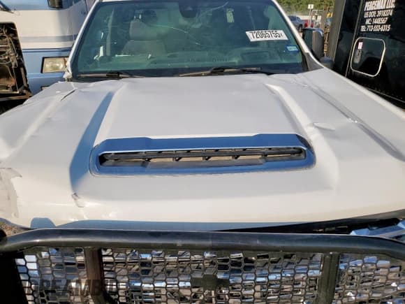 ✅ 2020 Chevrolet Silverado 2500HD LTZ • VIN: 1GC4YPEY5LF219250 • Лот: 72065755. Опубликован ранее на Copart с пробегом 83 871 миль. Бесплатный доступ к архиву аукционных продаж из США и подробный отчёт об истории автомобиля на DreamBid. Изображение 11.