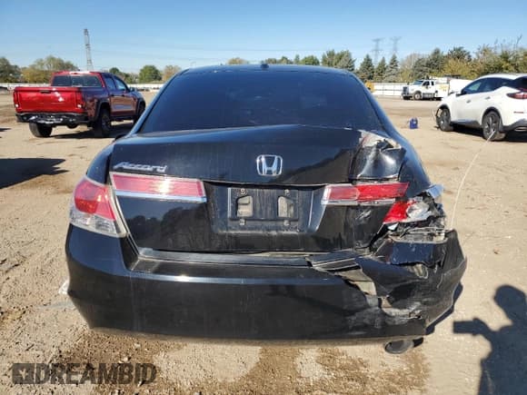 ✅ 2012 Honda Accord EX-L • VIN: 1HGCP2F81CA180042 • Lot: 89814835. Wystawiony na Copart z przebiegiem 157 556 mil. Bezpłatny archiwum sprzedaży aukcyjnych z USA i szczegółowy raport historii pojazdu na DreamBid. Zdjęcie 6.