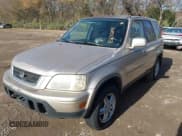 ✅ 2001 Honda CR-V SE • VIN: JHLRD18711S017675 • Lot: 43692104. Wystawiony na IAAI z przebiegiem 314 394 mil. Bezpłatny archiwum sprzedaży aukcyjnych z USA i szczegółowy raport historii pojazdu na DreamBid. Zdjęcie 2.