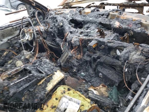 ✅ 2015 Chevrolet Silverado 2500HD LT • VIN: 1GC2KVE81FZ140321 • Лот: 86995094. Опубликован ранее на Copart с пробегом Не указан. Бесплатный доступ к архиву аукционных продаж из США и подробный отчёт об истории автомобиля на DreamBid. Изображение 8.