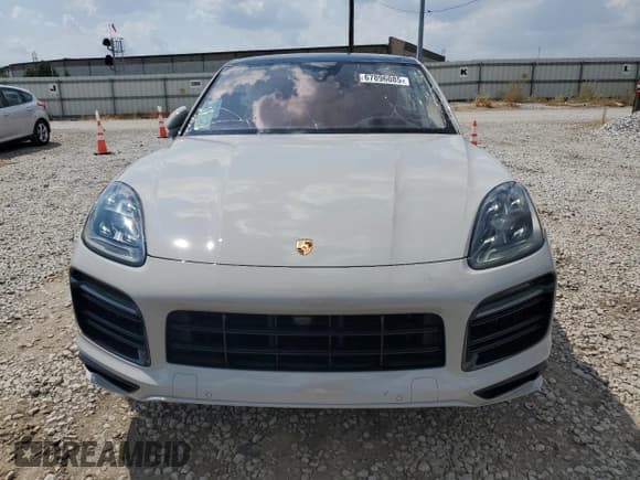 ✅ 2023 Porsche Cayenne GTS • VIN: WP1BG2AY8PDA32443 • Lot: 67896085. Listed on Copart with 26,733 mi. Free auction sales archive from the USA and detailed vehicle history report at DreamBid. Image 5.
