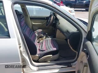 ✅ 1999 Volkswagen Jetta GL • VIN: 3VWRA29M3XM042866 • Lot: 42484740. Listed on IAAI with Not provided. Free auction sales archive from the USA and detailed vehicle history report at DreamBid. Image 5.