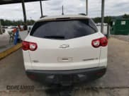 ✅ 2011 Chevrolet Traverse LS • VIN: 1GNKRFED9BJ279675 • Lot: 71070054. Wystawiony na Copart z przebiegiem 143 055 mil. Bezpłatny archiwum sprzedaży aukcyjnych z USA i szczegółowy raport historii pojazdu na DreamBid. Zdjęcie 6.