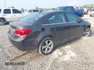 ✅ 2016 Chevrolet Cruze LT • VIN: 1G1PF5SB1G7122644 • Lot: 43074461. Wystawiony na IAAI z przebiegiem 119 511 mil. Bezpłatny archiwum sprzedaży aukcyjnych z USA i szczegółowy raport historii pojazdu na DreamBid. Zdjęcie 4.