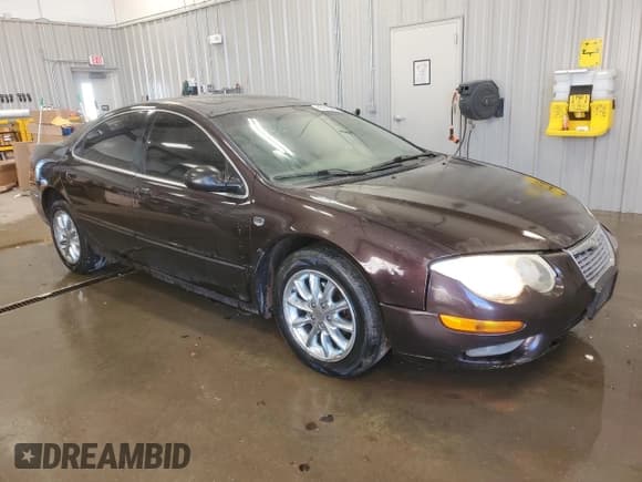 ✅ 2004 Chrysler 300M M • VIN: 2C3HE66G44H581147 • Лот: 43310885. Опубликован ранее на Copart с пробегом 176 086 миль. Бесплатный доступ к архиву аукционных продаж из США и подробный отчёт об истории автомобиля на DreamBid. Изображение 4.