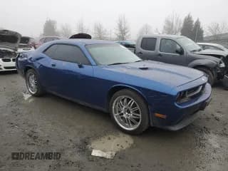 ✅ 2010 Dodge Challenger R/T Classic • VIN: 2B3CJ5DT9AH314854 • Lot: 88743955. Wystawiony na Copart z przebiegiem 74 744 mil. Bezpłatny archiwum sprzedaży aukcyjnych z USA i szczegółowy raport historii pojazdu na DreamBid. Zdjęcie 4.