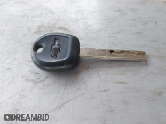 ✅ 2022 Chevrolet Silverado 1500 Custom • VIN: 1GCRYBEK3NZ216272 • Lot: 42926633. Wystawiony na IAAI z przebiegiem 112 725 mil. Bezpłatny archiwum sprzedaży aukcyjnych z USA i szczegółowy raport historii pojazdu na DreamBid. Zdjęcie 11.