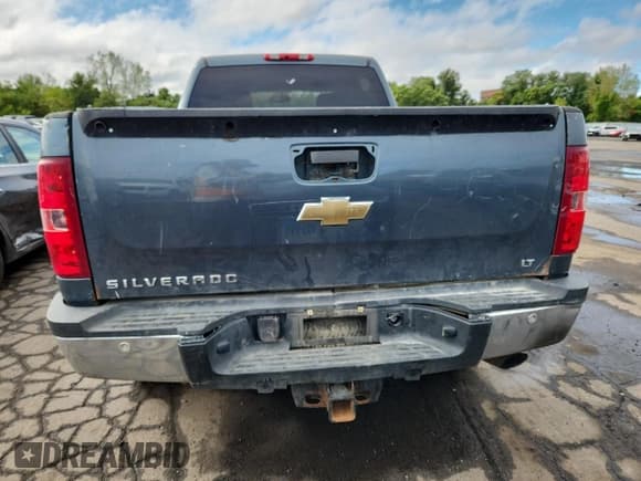 ✅ 2011 Chevrolet Silverado 2500HD LT • VIN: 1GC1KXCG3BF169879 • Lot: 69103885. Listed on Copart with 315,380 mi. Free auction sales archive from the USA and detailed vehicle history report at DreamBid. Image 6.