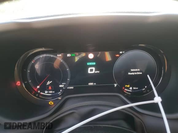 2024 Dodge Hornet R/T Plus z VIN ZACPDFDW6R3A22958, wystawiony jako Copart lot #62341475 z przebiegiem 4 585 mil mil oraz Szkoda całkowita • Salvage title. Historia ofert i sprzedaży dostępna na DreamBid. Obrazek 9.