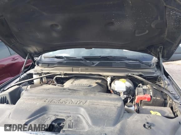 ✅ 2024 Ram 2500 Big Horn • VIN: 3C6UR5DJ5RG275886 • Lot: 43544114. Wystawiony na IAAI z przebiegiem 47 263 mil. Bezpłatny archiwum sprzedaży aukcyjnych z USA i szczegółowy raport historii pojazdu na DreamBid. Zdjęcie 10.