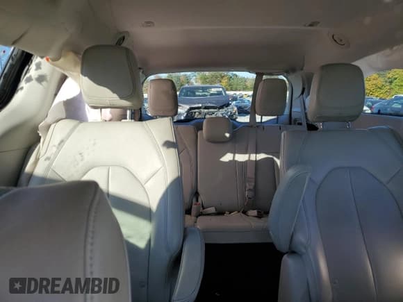 ✅ 2018 Chrysler Pacifica Hybrid Touring L • VIN: 2C4RC1L76JR105680 • Lot: 89618865. Listed on Copart with Not provided. Free auction sales archive from the USA and detailed vehicle history report at DreamBid. Image 10.