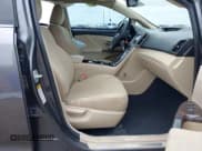 ✅ 2010 Toyota Venza • VIN: 4T3ZK3BB4AU032593 • Lot: 42659962. Listed on IAAI with 170,653 mi. Free auction sales archive from the USA and detailed vehicle history report at DreamBid. Image 5.