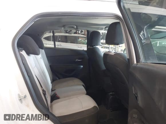 ✅ 2020 Chevrolet Trax LT • VIN: 3GNCJLSB3LL208978 • Лот: 43633467. Опубликован ранее на IAAI с пробегом 73 296 миль. Бесплатный доступ к архиву аукционных продаж из США и подробный отчёт об истории автомобиля на DreamBid. Изображение 8.