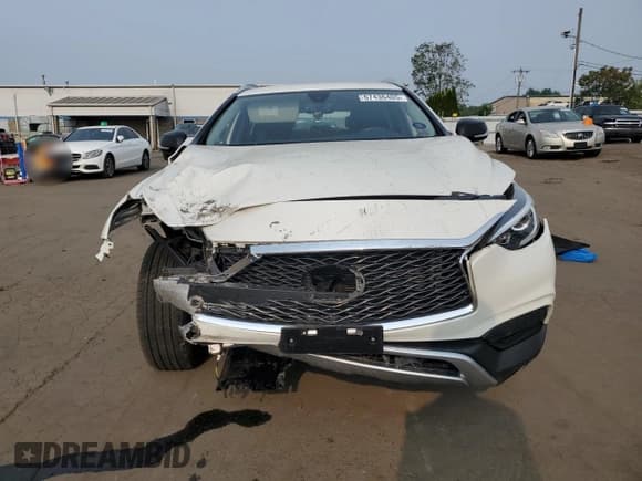 ✅ 2018 Infiniti QX30 Luxury • VIN: SJKCH5CR9JA055391 • Lot: 67436405. Listed on Copart with 64,608 mi. Free auction sales archive from the USA and detailed vehicle history report at DreamBid. Image 5.
