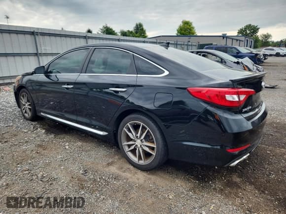 ✅ 2015 Hyundai Sonata Sport • VIN: 5NPE34AB4FH086610 • Lot: 65420615. Wystawiony na Copart z przebiegiem Nie podano. Bezpłatny archiwum sprzedaży aukcyjnych z USA i szczegółowy raport historii pojazdu na DreamBid. Zdjęcie 2.