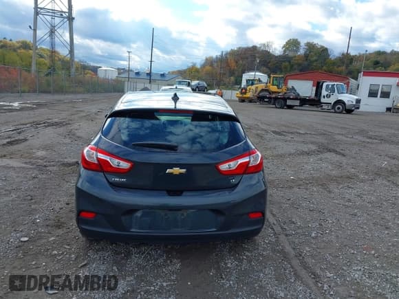 ✅ 2017 Chevrolet Cruze LT • VIN: 3G1BE6SM4HS516419 • Lot: 43594135. Listed on IAAI with 54,908 mi. Free auction sales archive from the USA and detailed vehicle history report at DreamBid. Image 16.