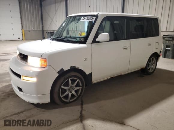 ✅ 2004 Scion xB • VIN: JTLKT334440131569 • Лот: 85730225. Опубликован ранее на Copart с пробегом 174 316 миль. Бесплатный доступ к архиву аукционных продаж из США и подробный отчёт об истории автомобиля на DreamBid. Изображение 1.