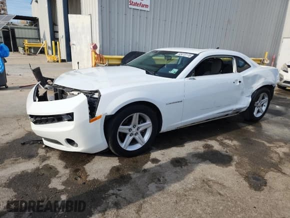 ✅ 2012 Chevrolet Camaro 1LT • VIN: 2G1FB1E34C9126202 • Lot: 93415115. Listed on Copart with 61,554 mi. Free auction sales archive from the USA and detailed vehicle history report at DreamBid. Image 1.