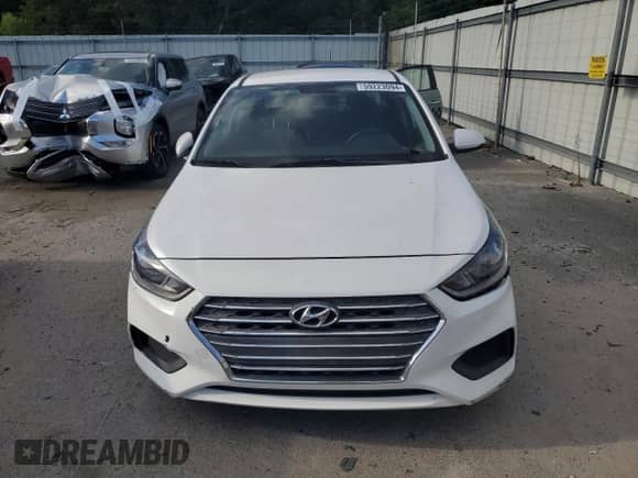 2019 Hyundai Accent SE z VIN 3KPC24A37KE077059, wystawiony jako Copart lot #59223094 z przebiegiem 78 186 mil mil oraz Szkoda całkowita • Salvage title. Historia ofert i sprzedaży dostępna na DreamBid. Obrazek 5.