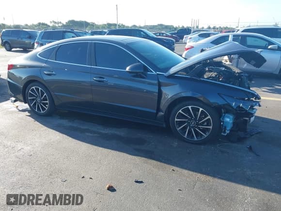 ✅ 2021 Hyundai Sonata Limited • VIN: 5NPEH4J28MH081988 • Лот: 43360506. Опубликован ранее на IAAI с пробегом 66 170 миль. Бесплатный доступ к архиву аукционных продаж из США и подробный отчёт об истории автомобиля на DreamBid. Изображение 1.