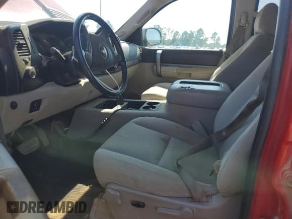 ✅ 2007 Chevrolet Silverado 2500HD 1LT • VIN: 1GCHK23K67F551241 • Лот: 61973995. Опубликован ранее на Copart с пробегом 227 173 миль. Бесплатный доступ к архиву аукционных продаж из США и подробный отчёт об истории автомобиля на DreamBid. Изображение 7.